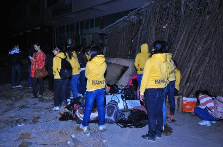 湖南永州載46名學(xué)生大巴墜崖致4死3重傷