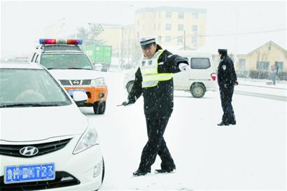 小雪添堵全城除冰 青島今夜起大降溫