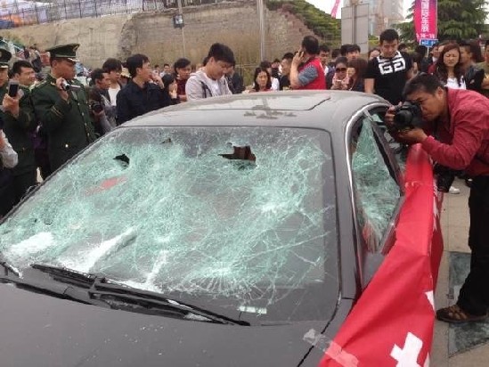 獨家:車展今開幕 車主怒砸瑪莎拉蒂維權(quán)(組圖)